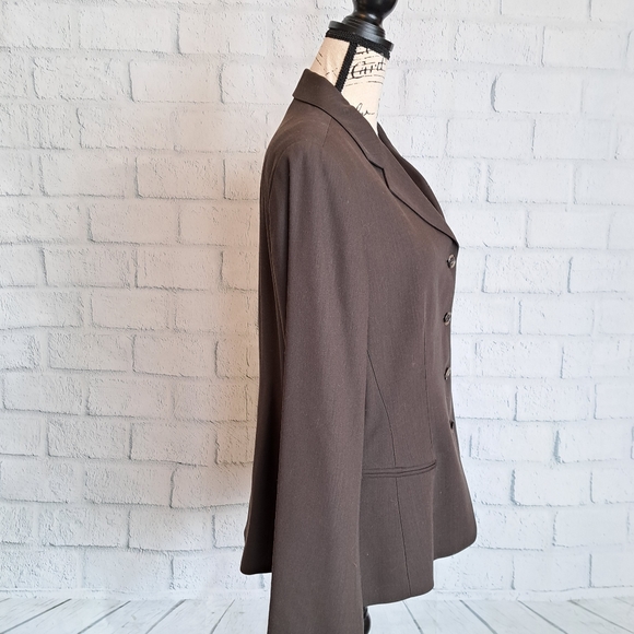 SALE. Emanuel Ungaro lightweight wool blazer - Picture 8 of 13